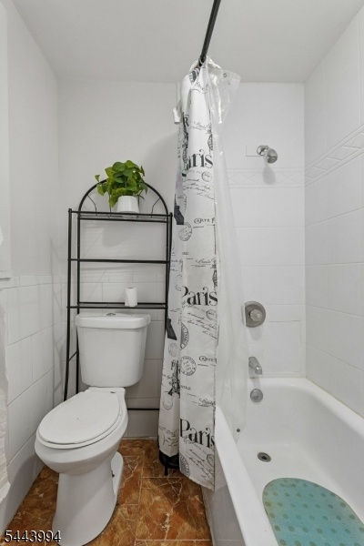 Unit 2 Bathroom