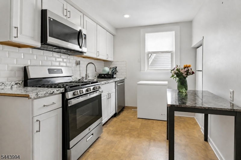 57 Menzel Unit 2 Kitchen