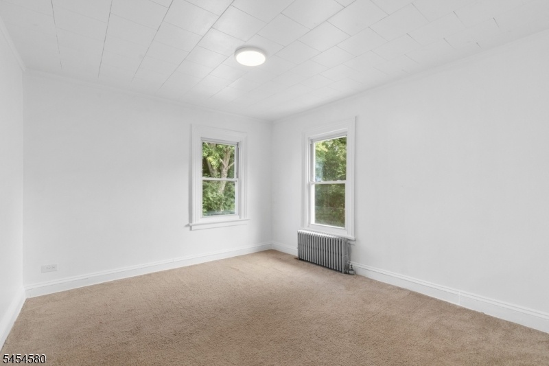 bedroom unit 2