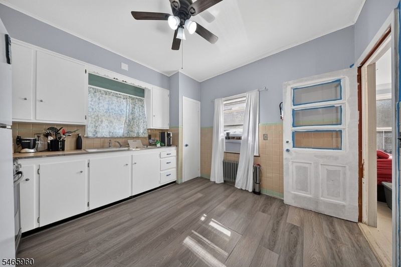 unit 1 - kitchen