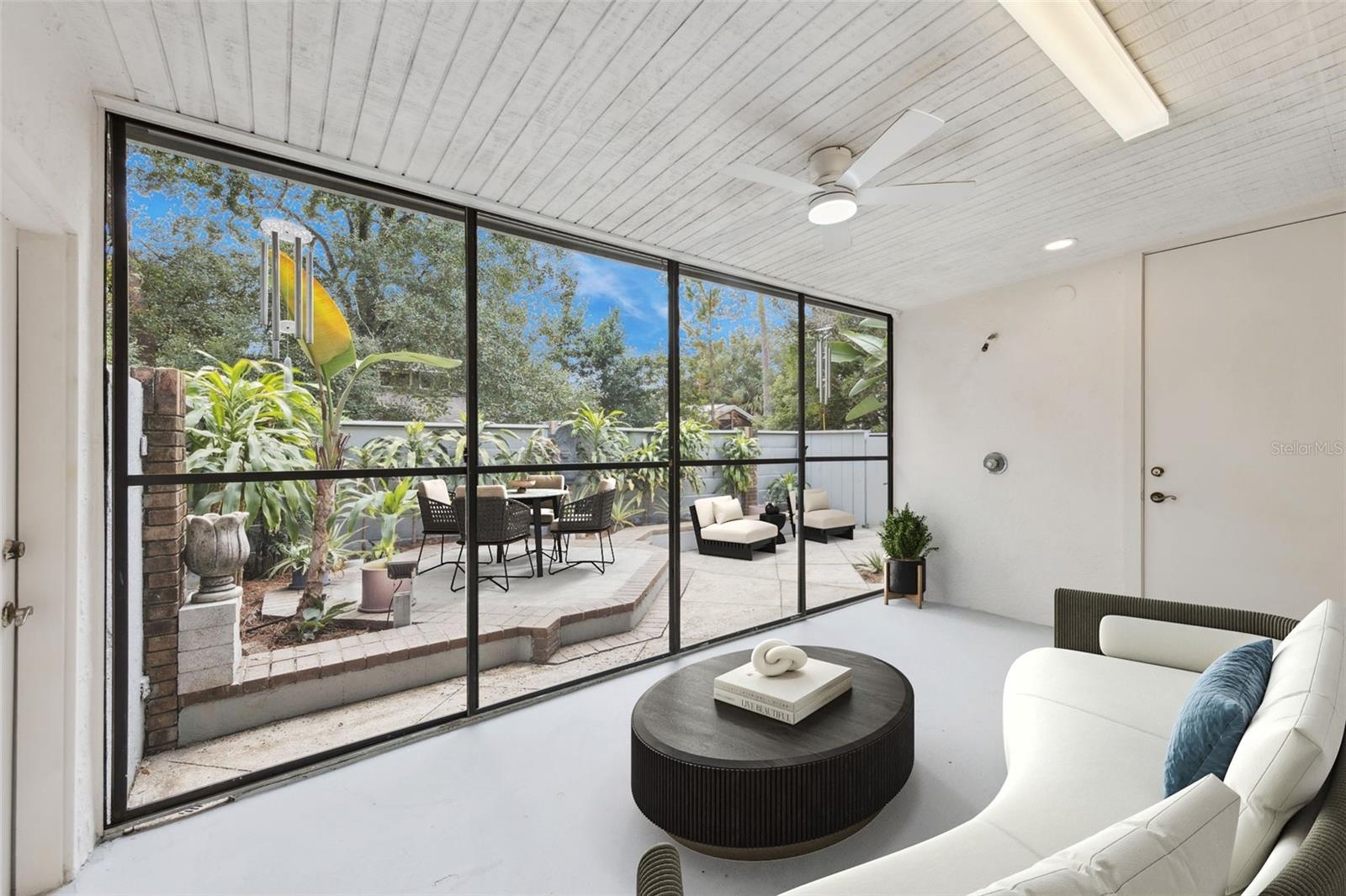 Virtual staged -  patio