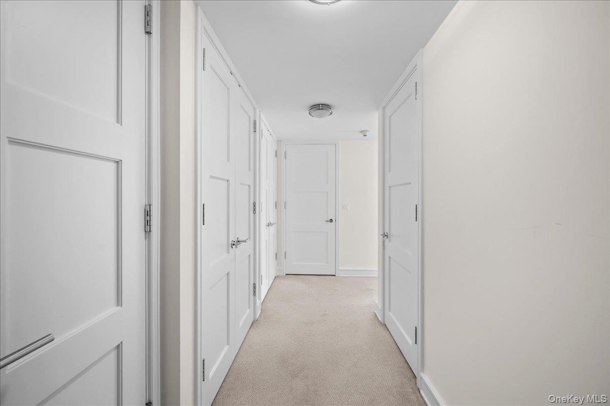5 Closet dressing area