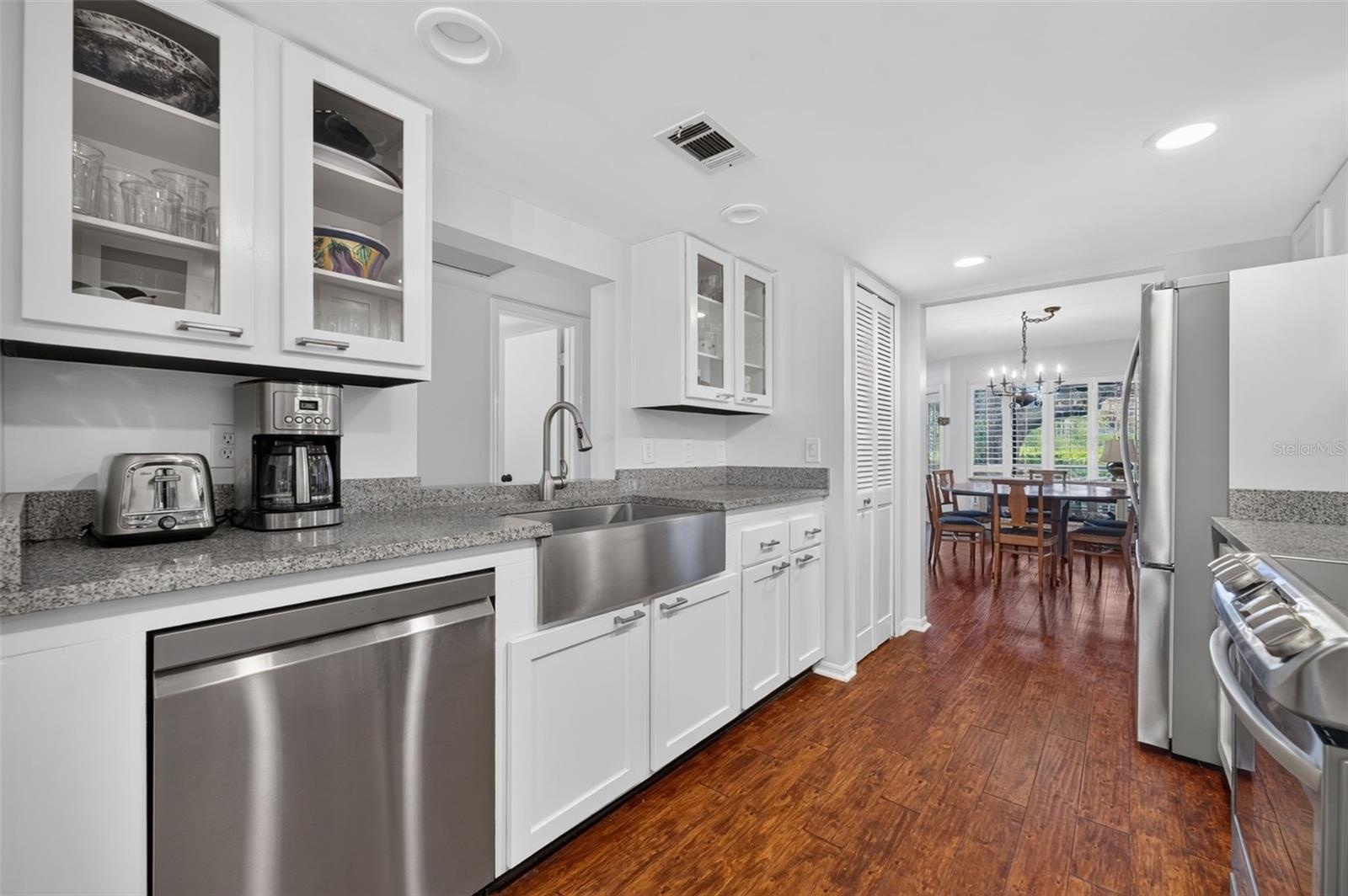 KITCHEN + DINING AREA