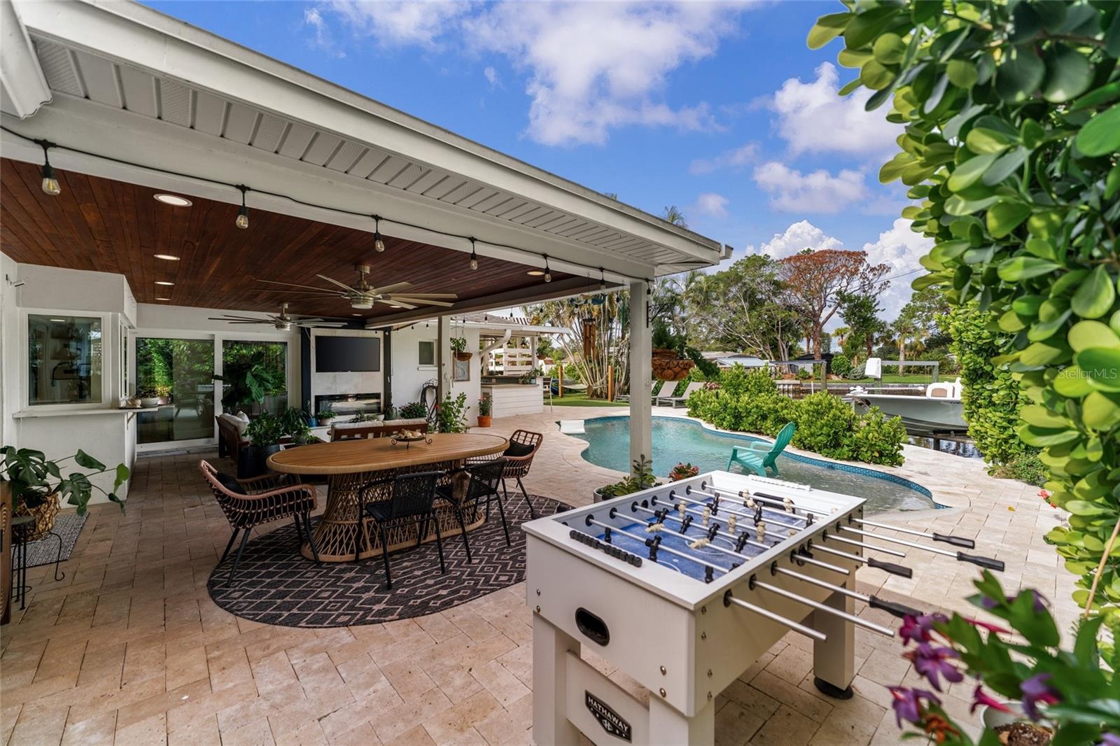 Outdoor Entertainment / Game Area