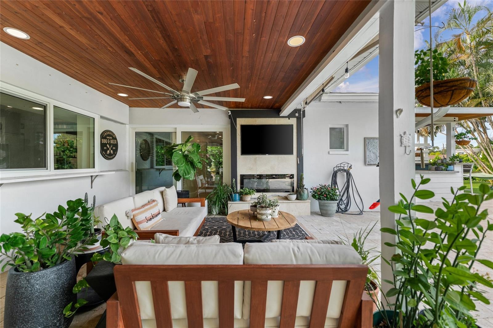Covered Outdoor Entertainment Space