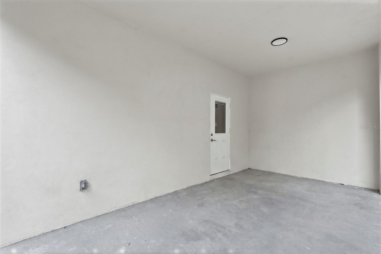 covered rear patio