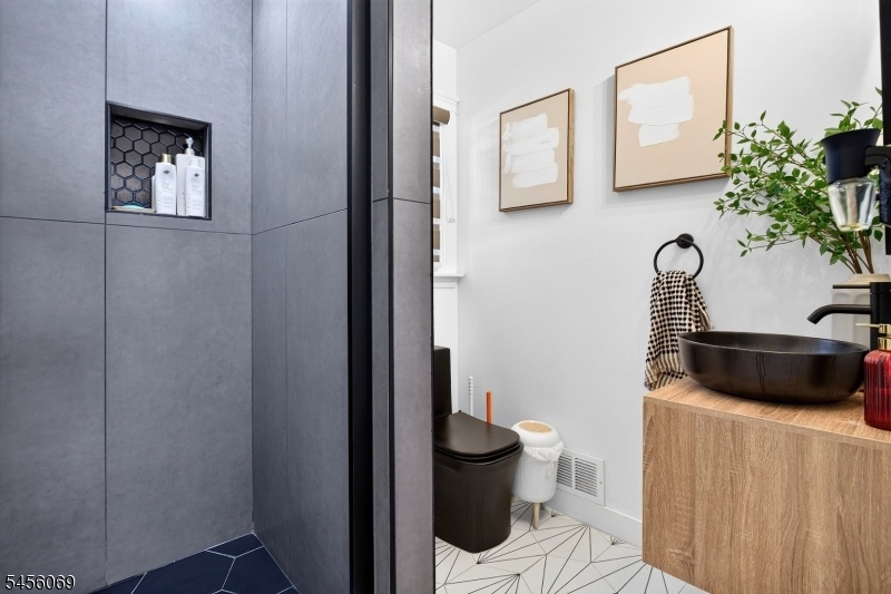 Ground Floor Bath