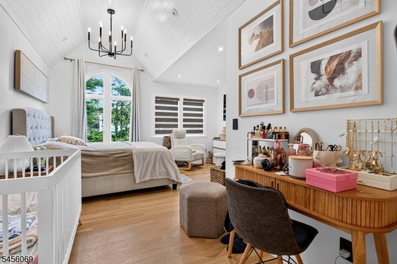 Master Bedroom Dressing Space