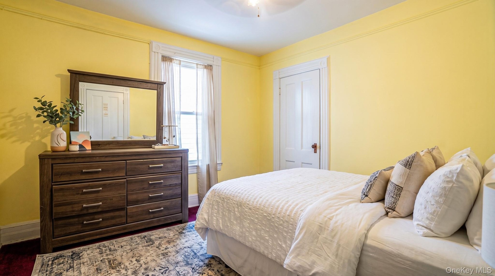 Bedroom (upstairs unit)