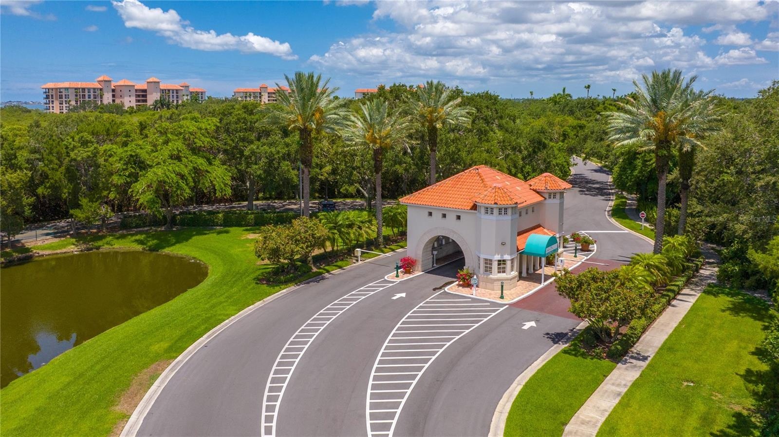 Dolphin Cay Gated Entryway