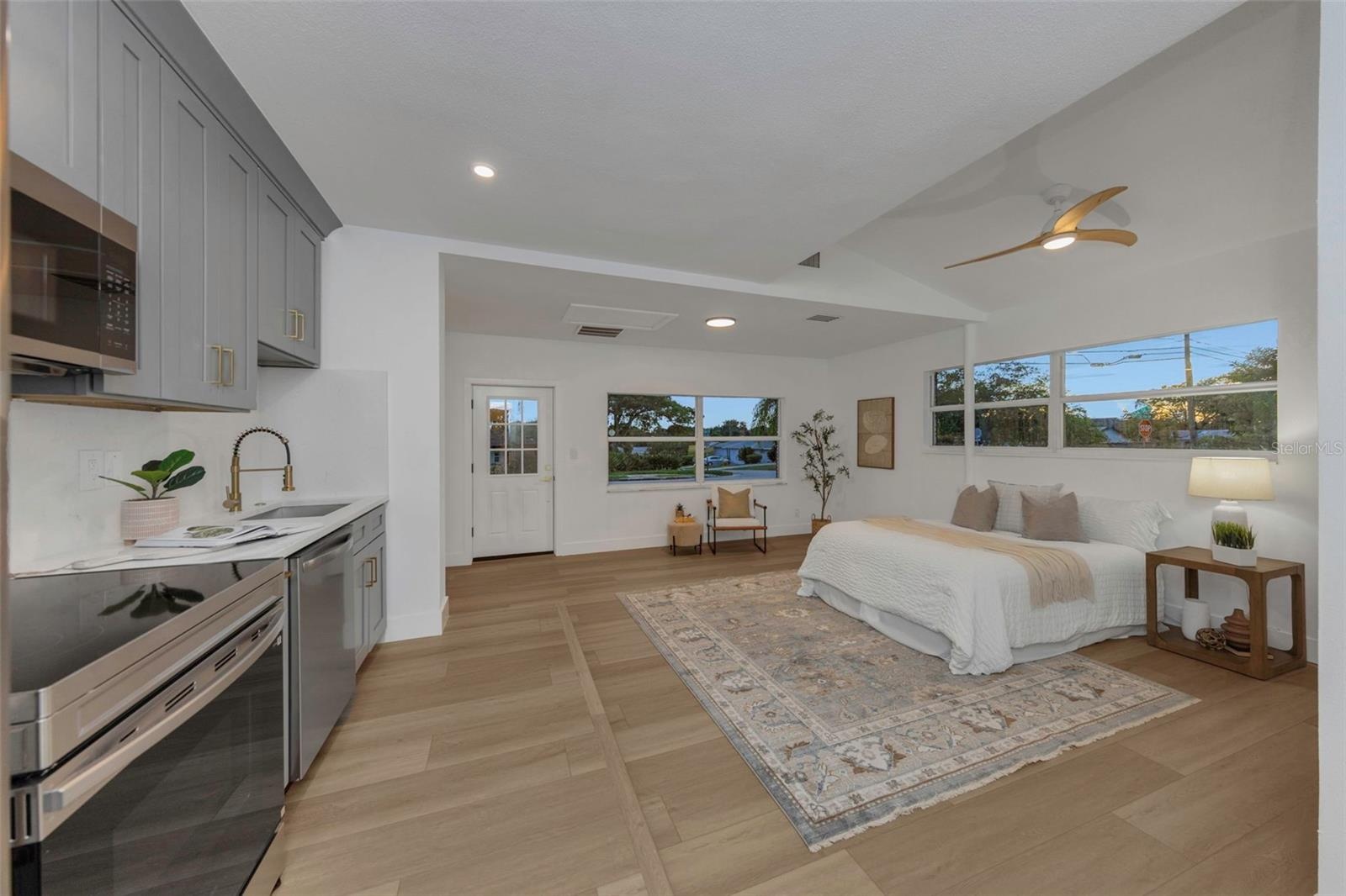 Private In Law Suite