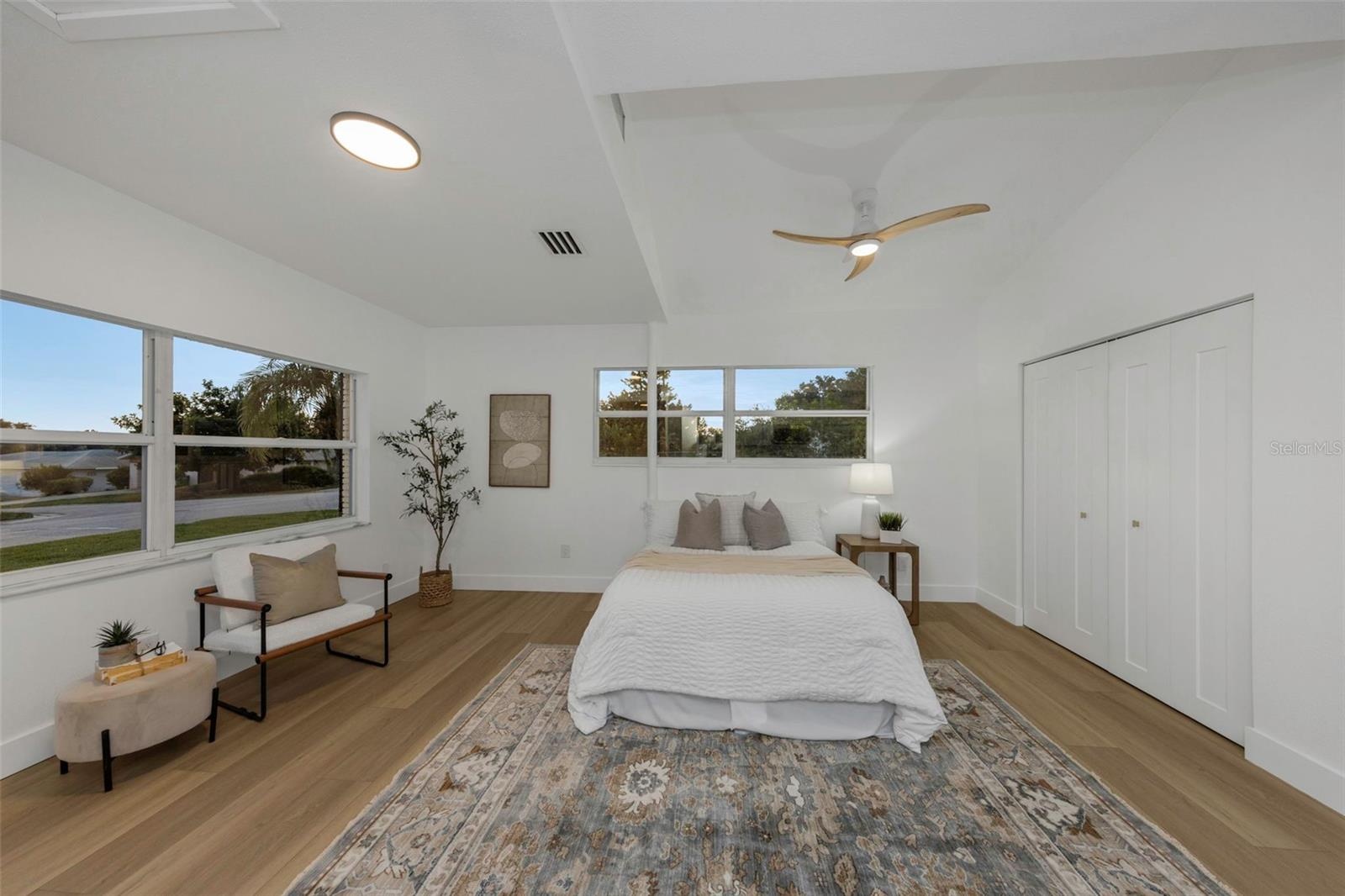 Private In Law Suite - Bedroom