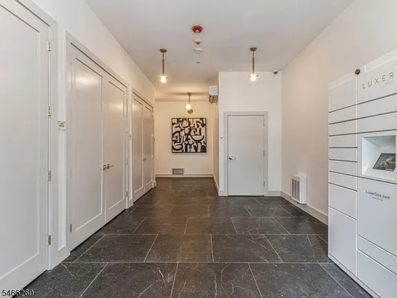 BuilingHallway