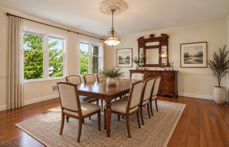 Dining Room Virtually Staged