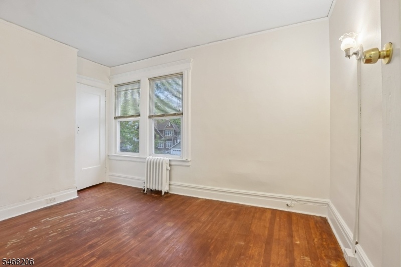Bedroom 3 (alt. view)
