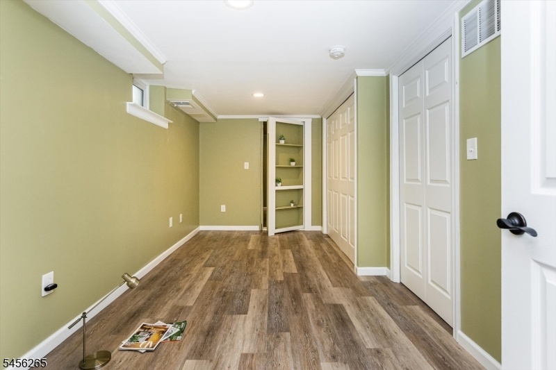 Office / Flex Room / Lower Lvl