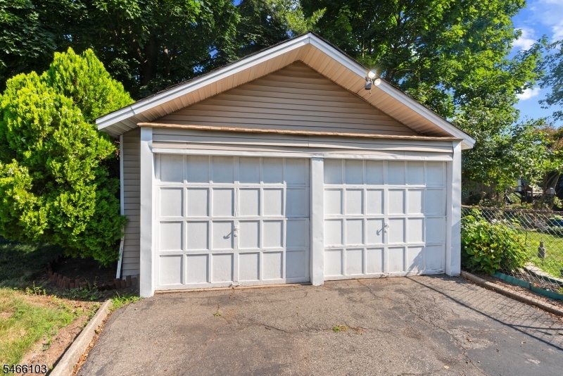 2 car garage