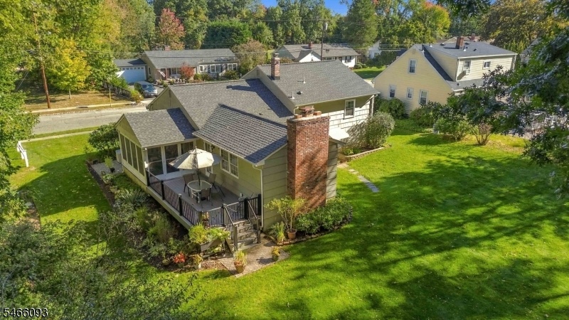 Backyard / Private Deck