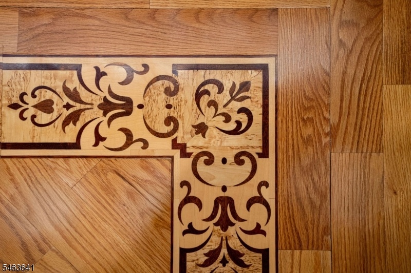 Floor detail