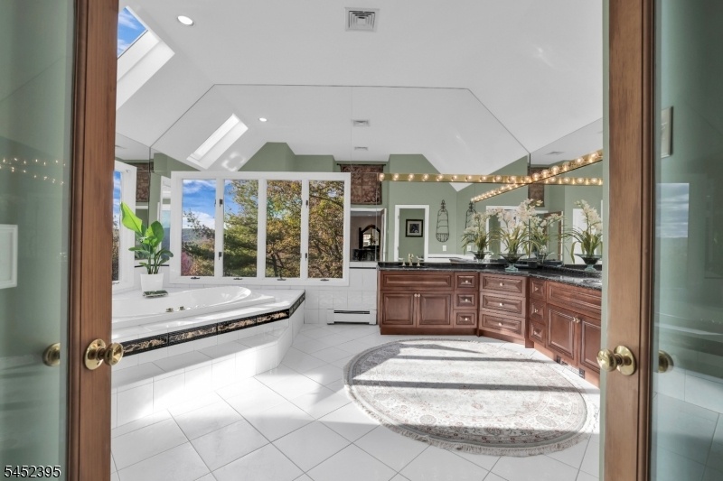 Primary Suite Bath