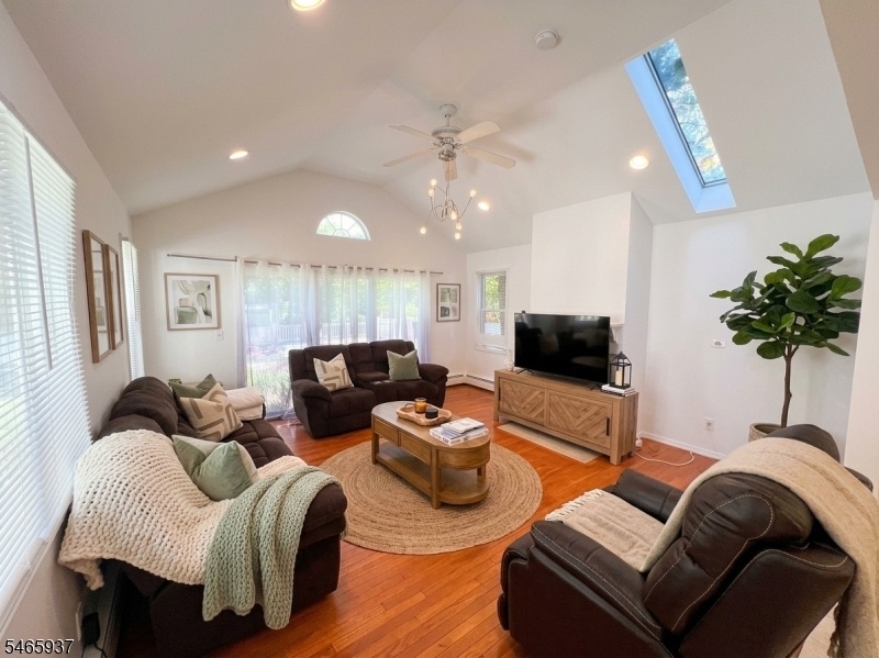 AI Staged TV room