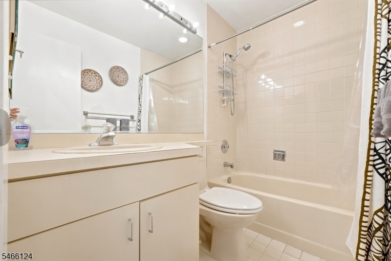 FULL BATH 2
