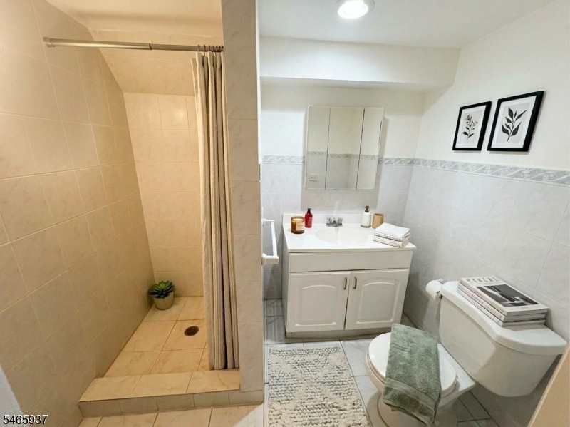 AI Staged Bathroom 4 Basement