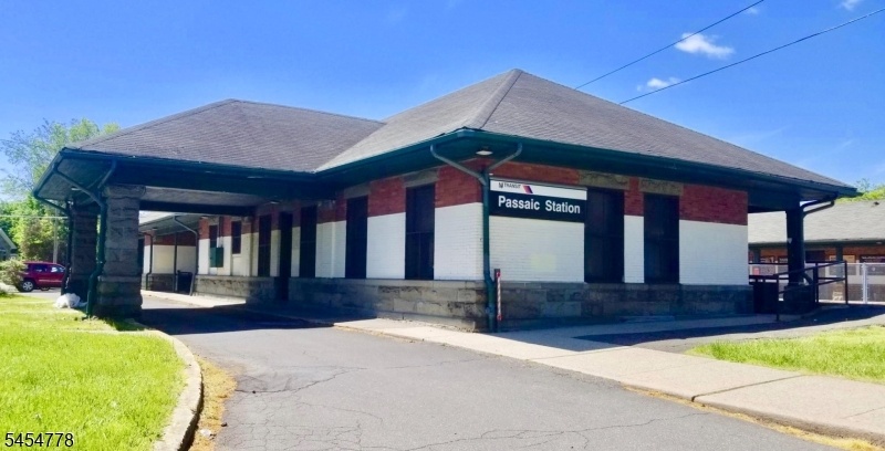 Passaic Park Train Station