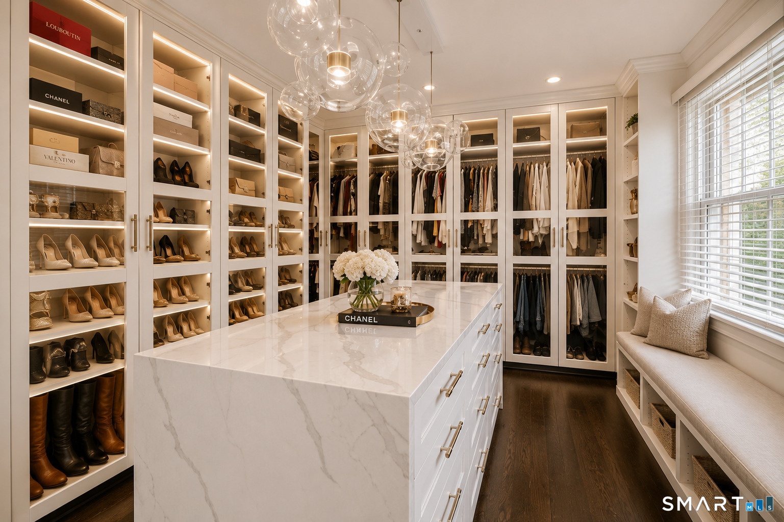 Walk In Closet