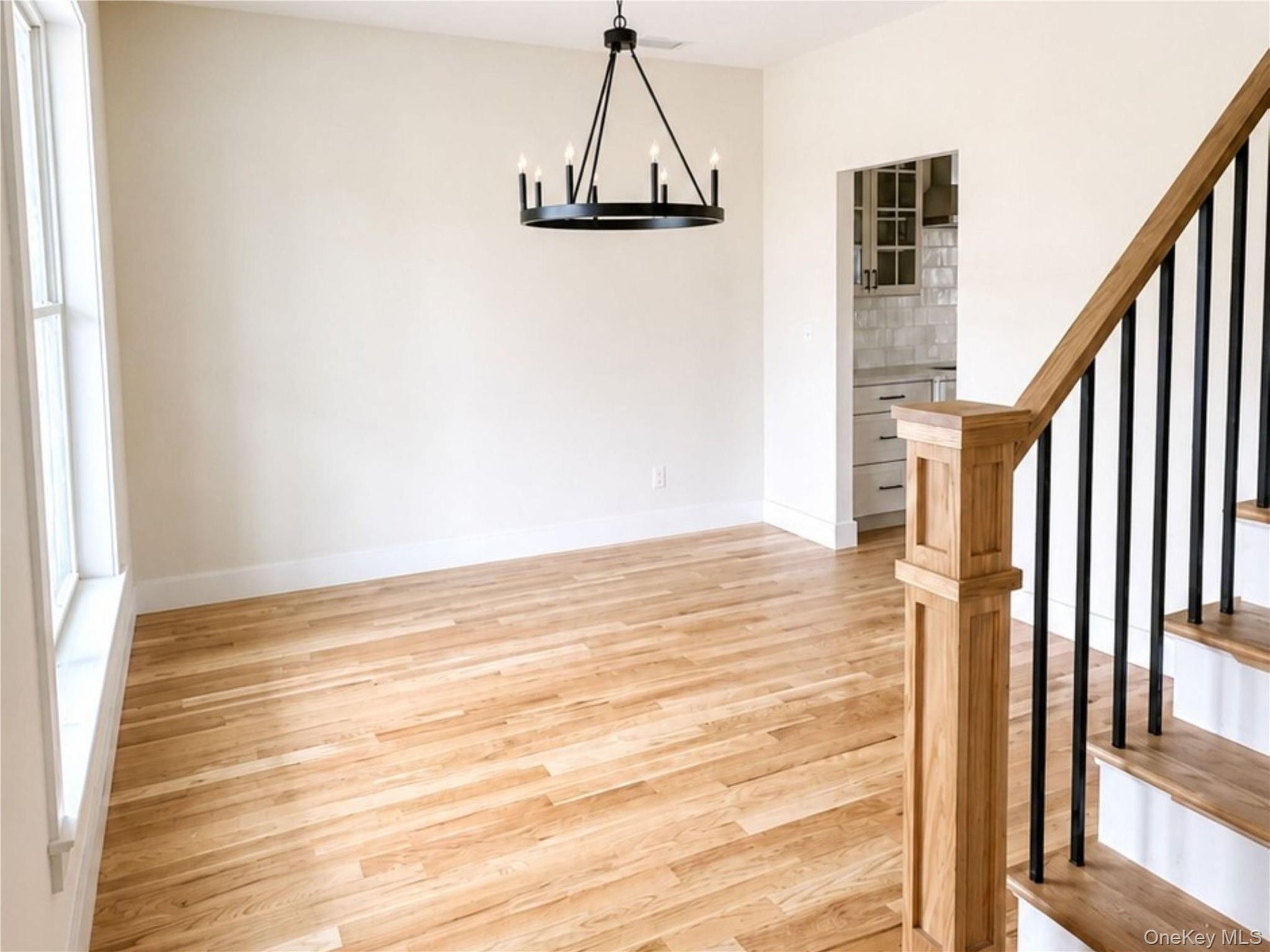 Photos of recently completed build. Customizable options available.