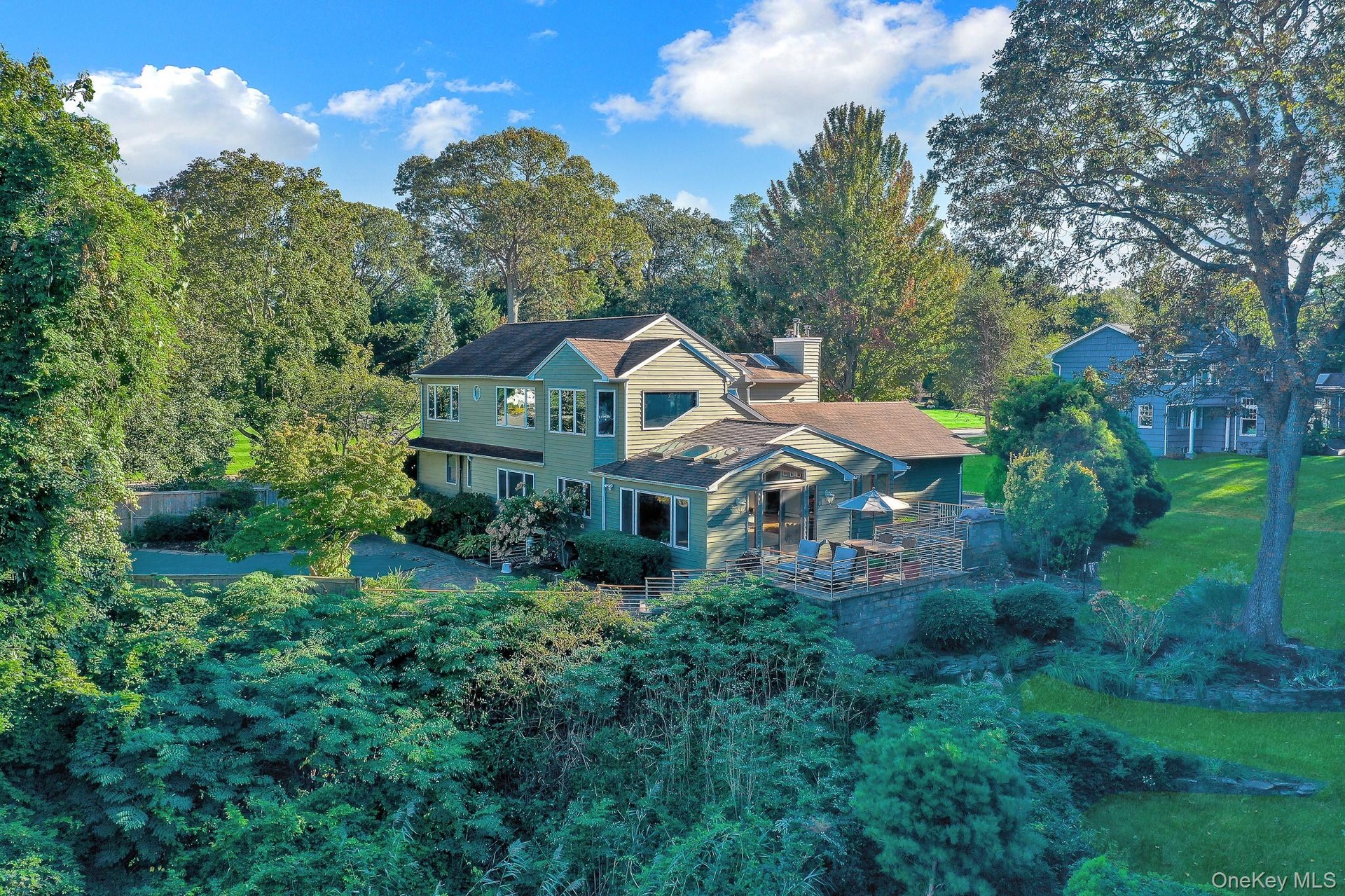 rear yard with privacy, serenity