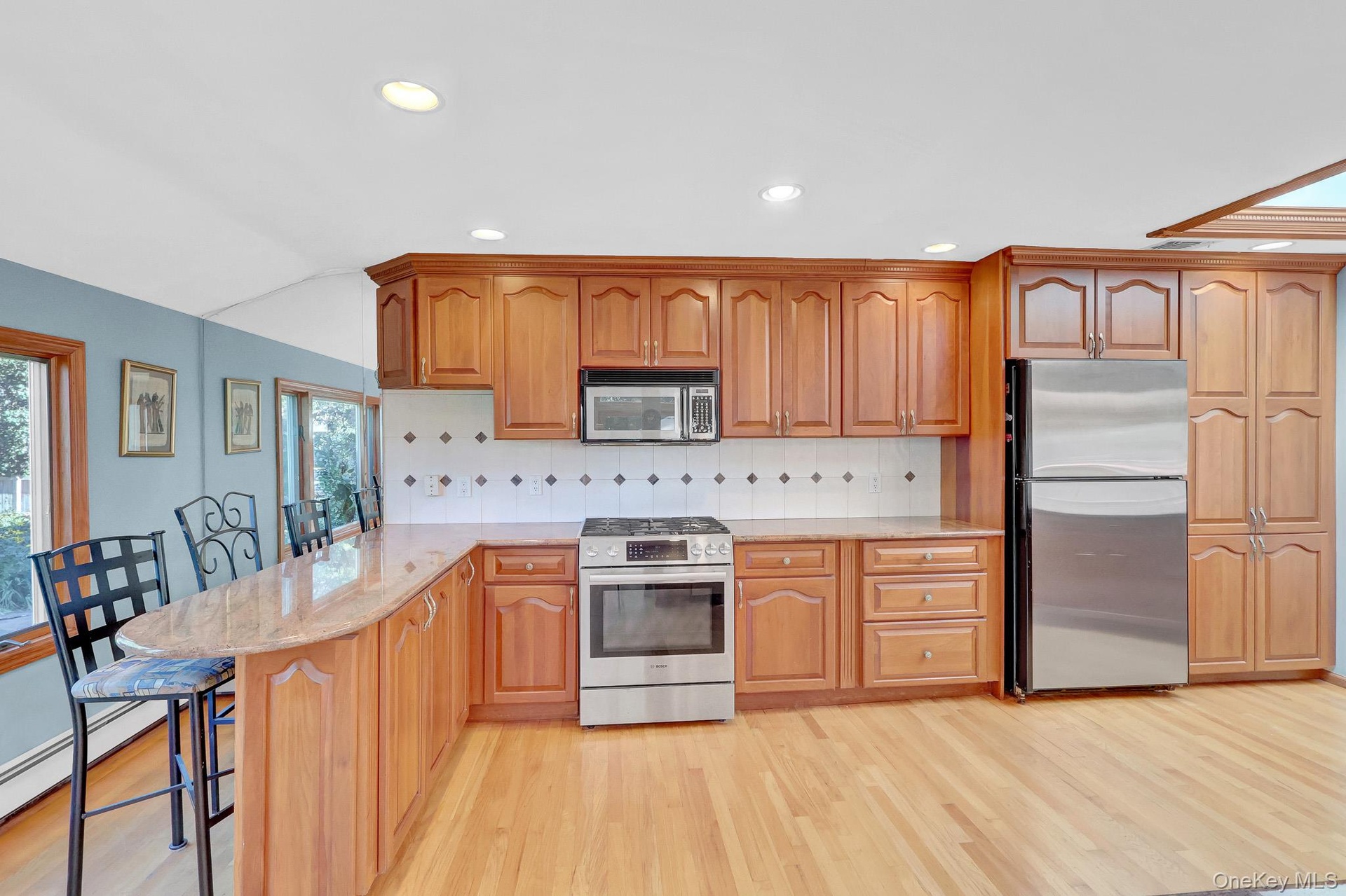 RECESSED LIGHTING