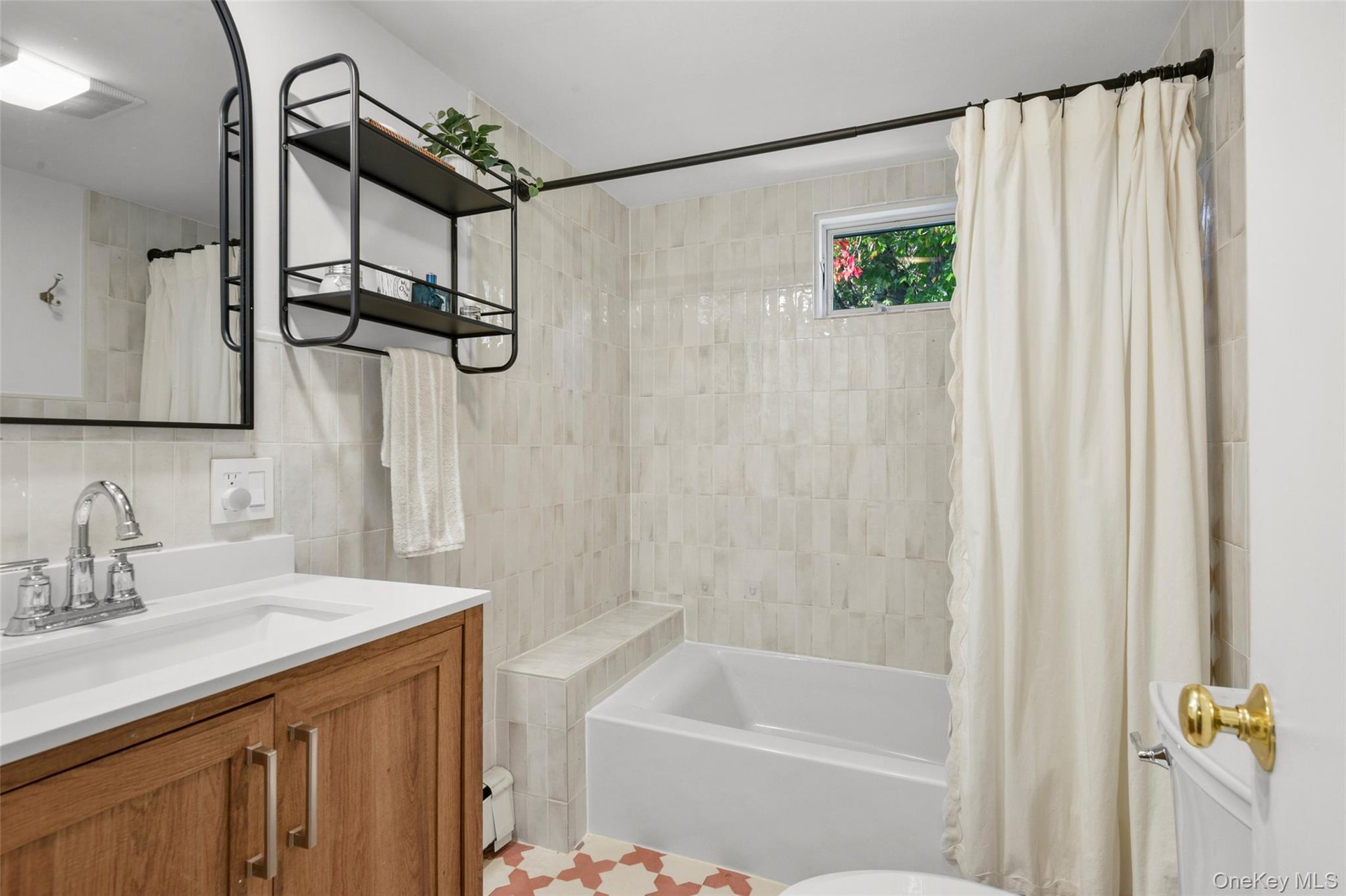 2nd Level Hall Bathroom