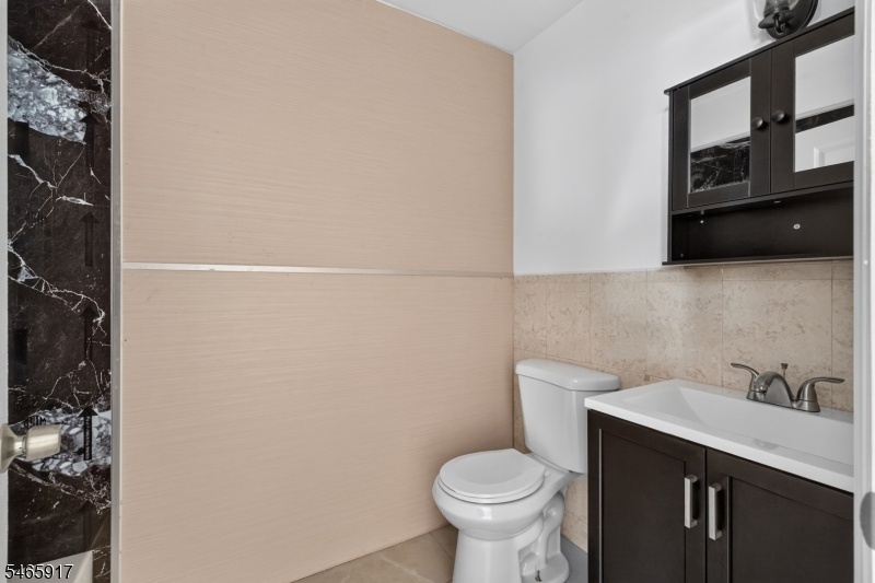 Primary Bath Unit 2