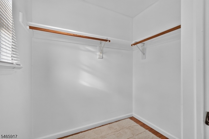 Walk-in Closet Unit 2