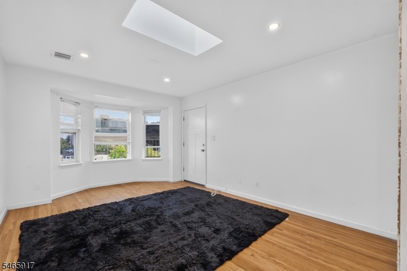 Living Room Unit 2