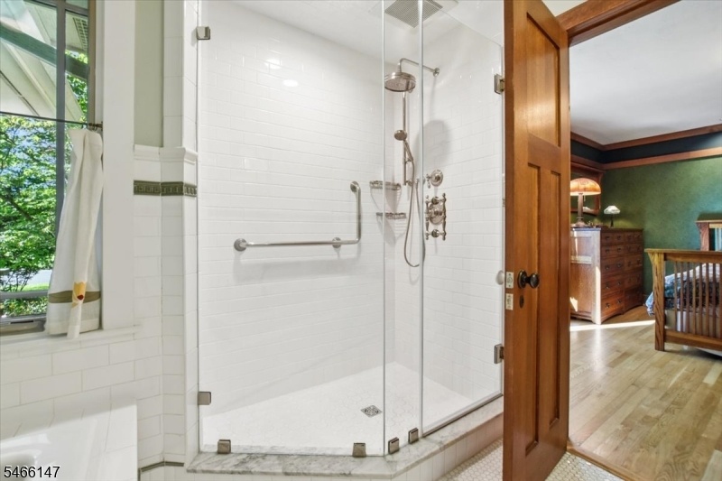 STALL SHOWER