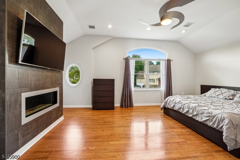 Primary Bedroom w/Gas FP