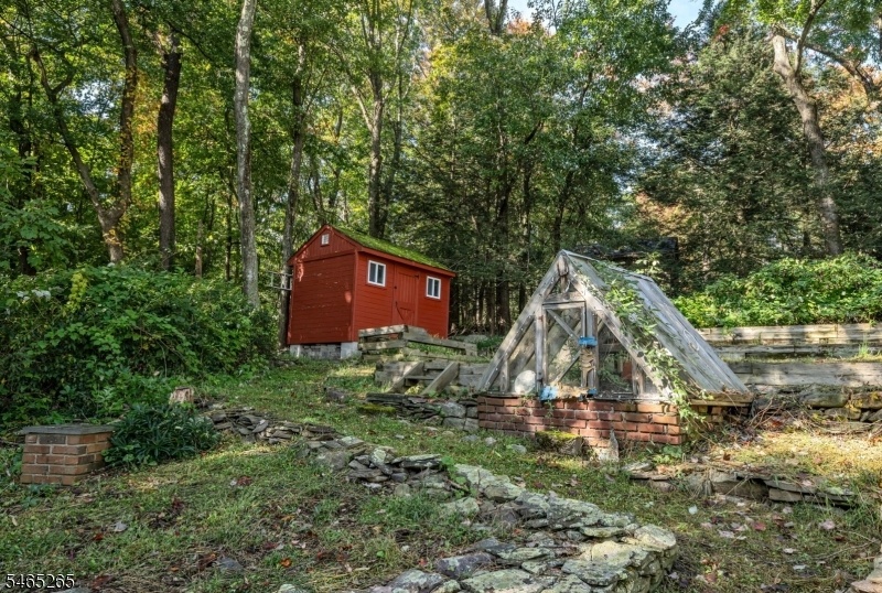 Shed/greenhouse