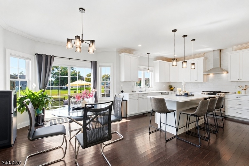 kitchen eating area