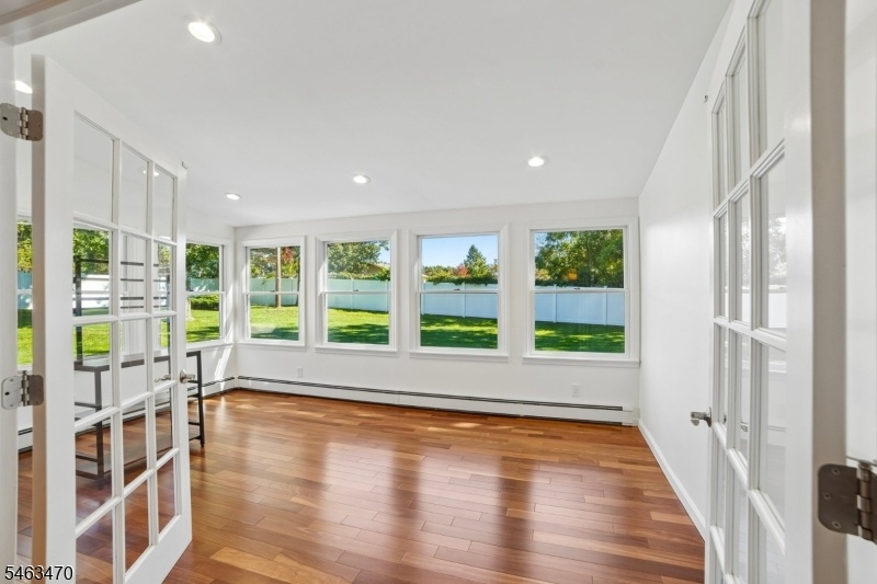 Sunroom/Family Room