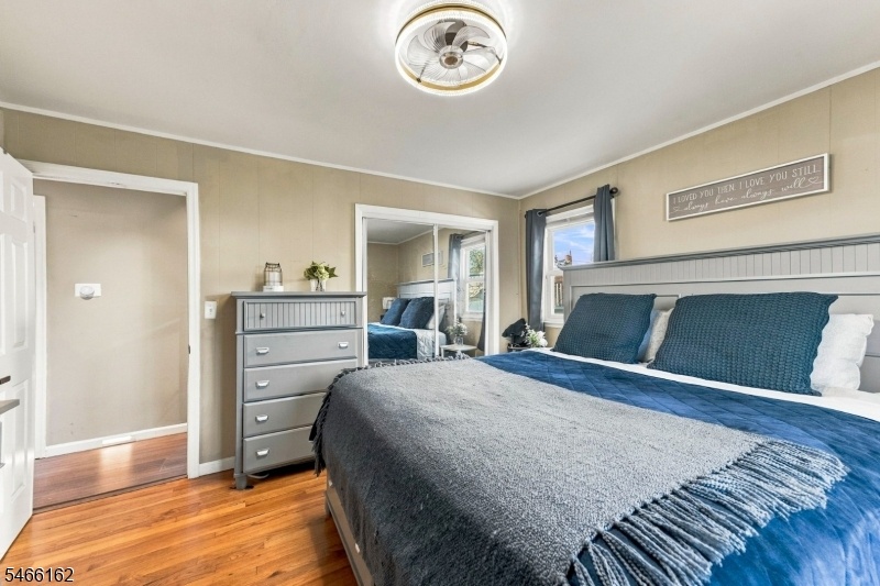 Bedroom #1
