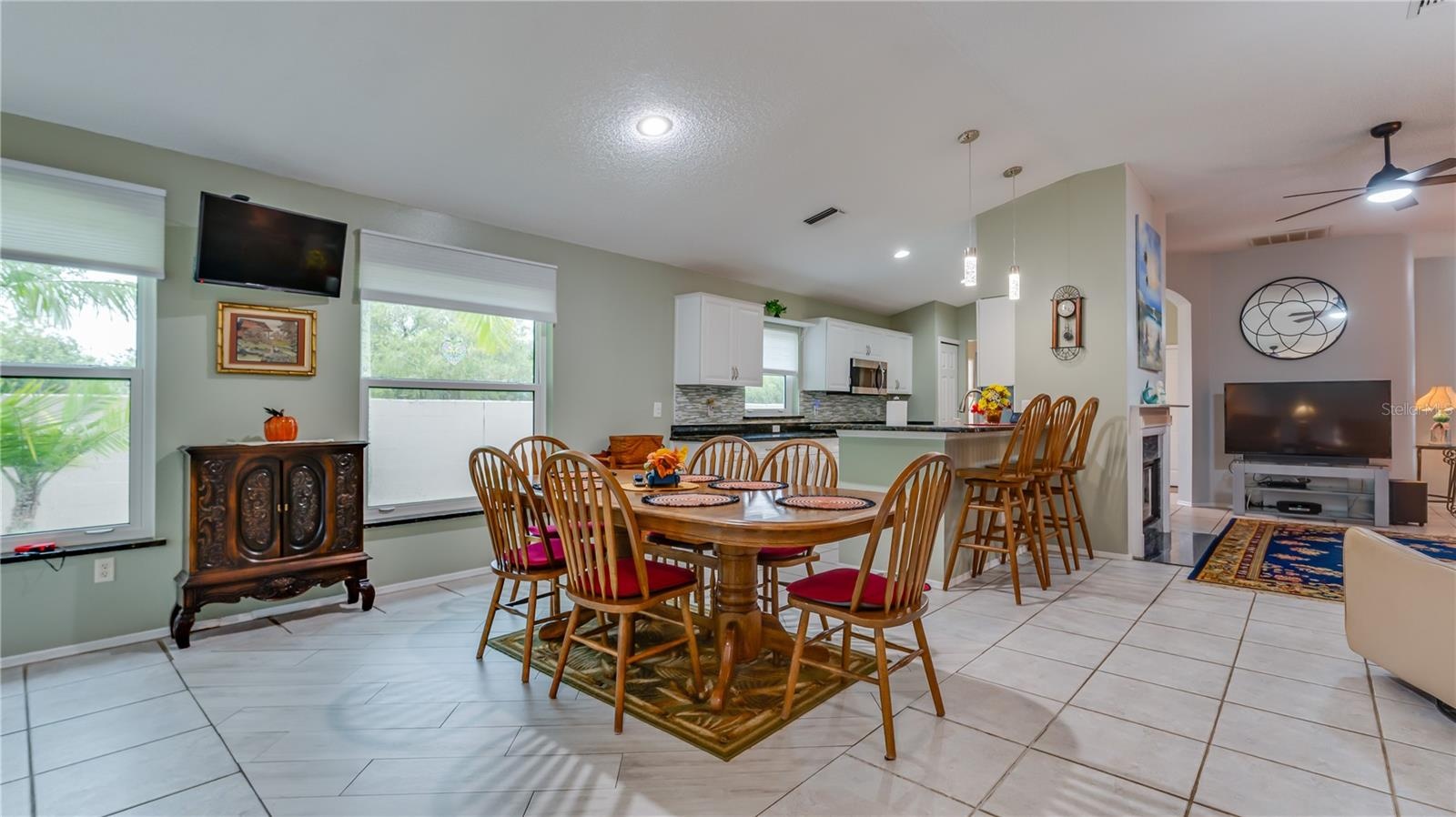 Dining / Kitchen