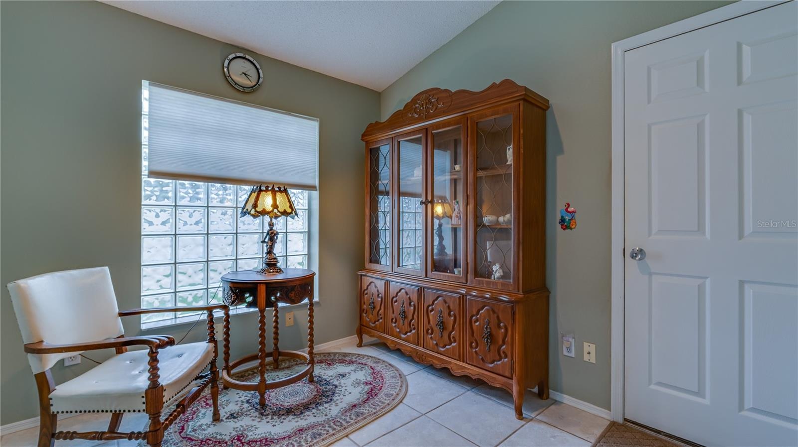 Sitting Area / Breakfast Nook