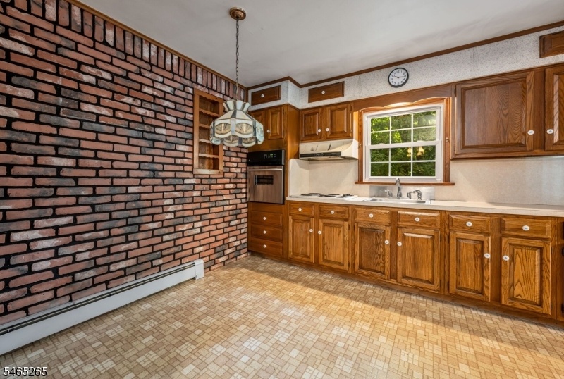 Eat In Kitchen