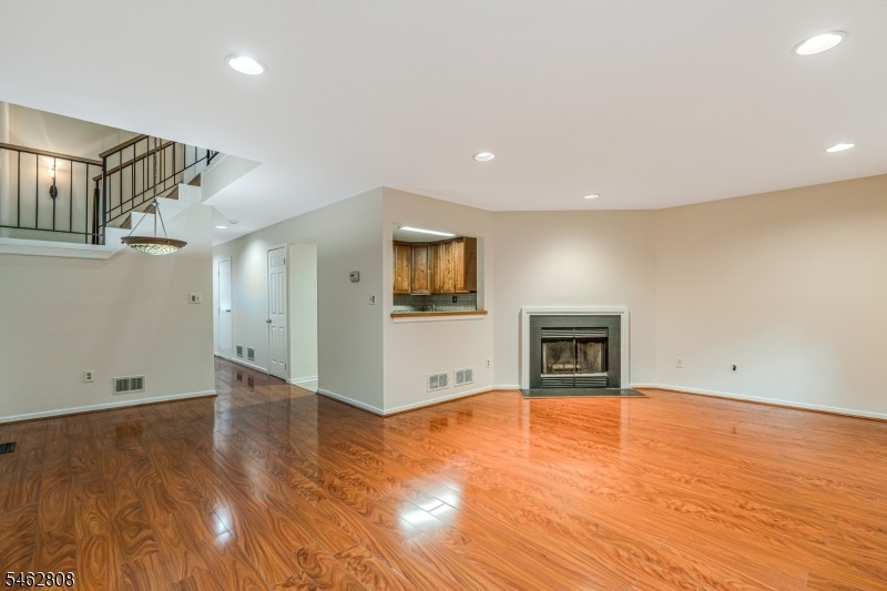 DINING ROOM/LIVING COMBO