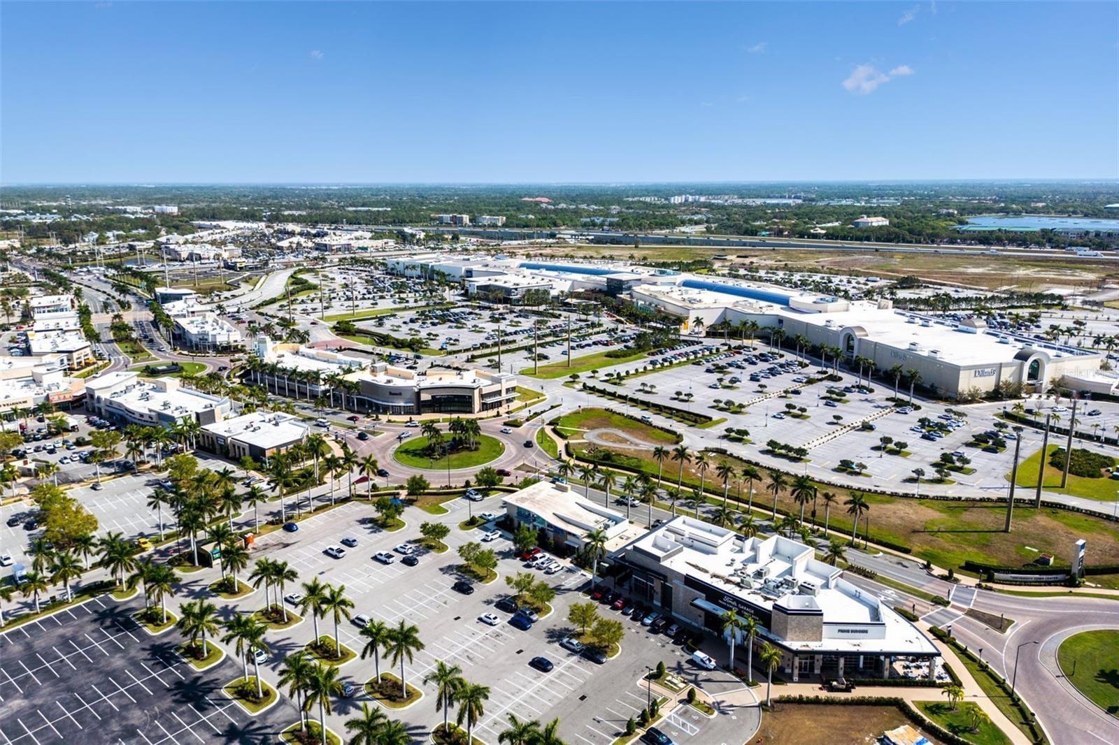 UTC area: Shopping, dining, and everyday conveniences come together in the nearby UTC district.