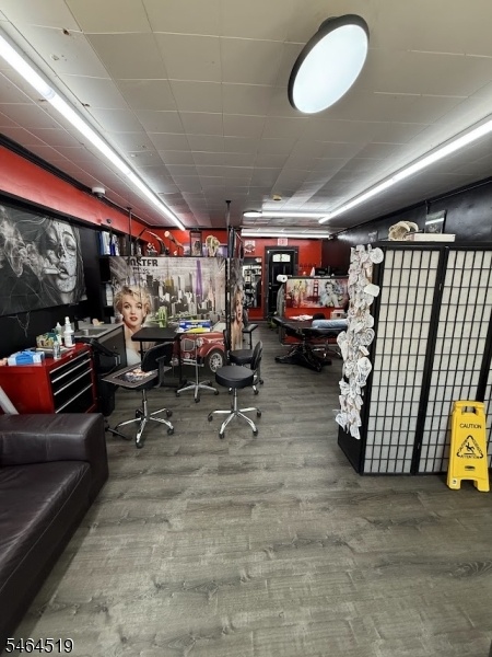 Tattoo Shop