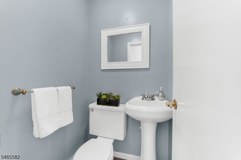 Powder room