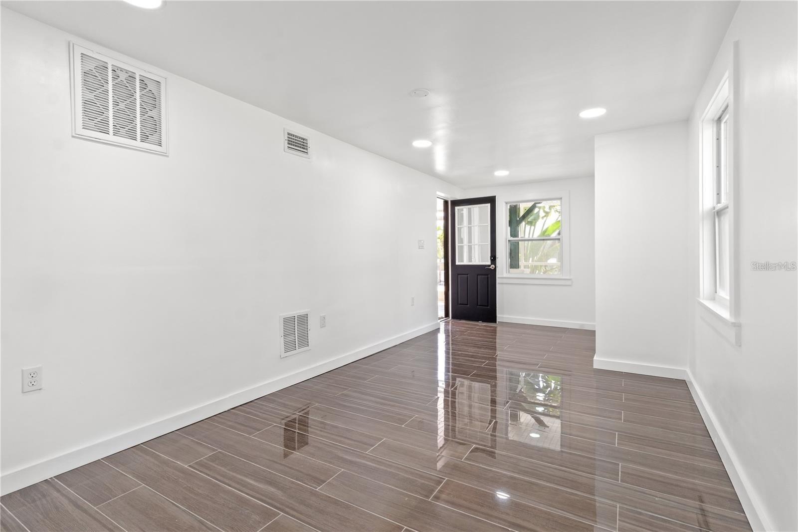 Second primary bedroom, bottom floor